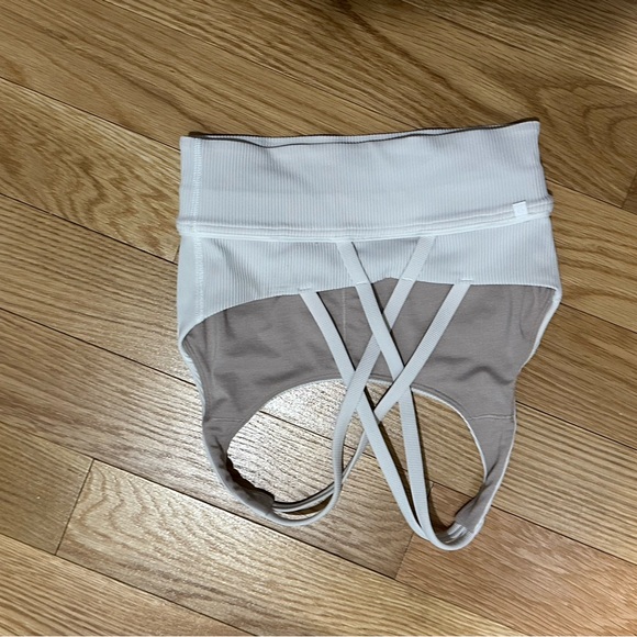 Ribbed Pale Pink Sports Bra - Picture 2 of 4